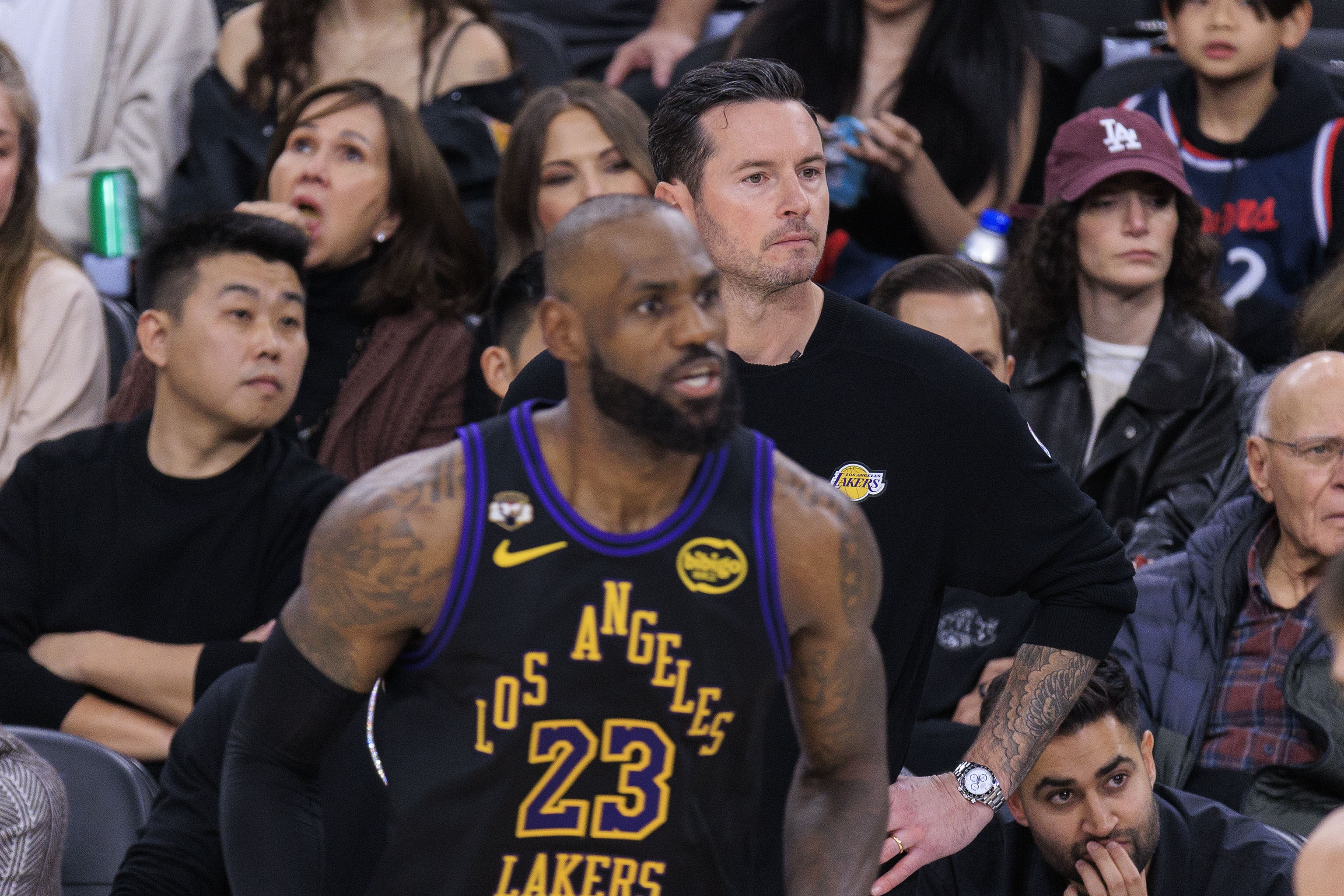 7m体育官网-雷迪克:每个人都为赢球做出了贡献 而勒布朗起到了引领作用