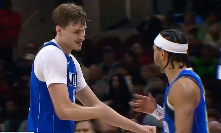 7m比分足球即时比分-分差20分了!弗拉格飞身大帽哈登&反击助攻内姆哈德三分打停骑士